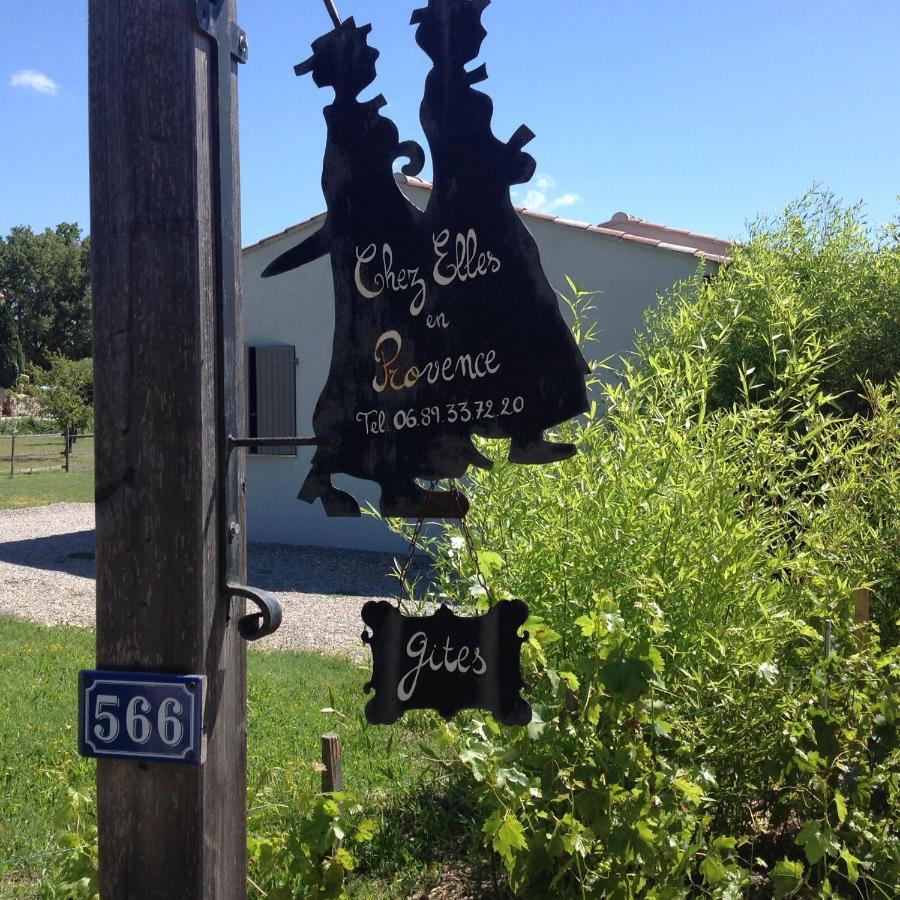 فيلا Chez Elles En Provence نا لي بين المظهر الخارجي الصورة
